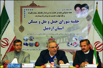 مدیران کل راه و شهرسازی بهعنوان مدیران ارشد و نماینده مقام عالی وزارت در مراکز استان هستند/ توجه به حقوق شهروندی یکی از اولویتهای وزارت راه و شهرسازی جلسه