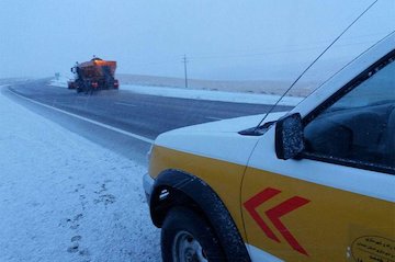 ۸۱ راهدار ملایری آماده عملیات راهداری زمستانی و ایمنی راهها راهداری