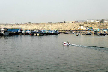 سواحل مکران آینده روشنی برای توسعه و پیشرفت دارد/ اجرای طرحهای  پتروشیمی در منطقه سیستان و بلوچستان اشتغالزاست سواحل مکران