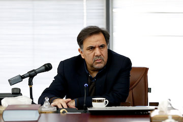 شکلگیری کلانشهرها نتیجه برداشت اشتباه از فناوری مدرن است/ حفظ ریسباف؛ تغییر رویکرد سیاست توسعه سوداگرانه به توسعه مسئولانه شهری است/ تاکید بر توجه به ظرفیتهای زیستمحیطی سرزمینهای خود عباس آخوندی