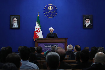 پایهگذاری دستیابی به درآمد ۴میلیارد دلاری با خريد هواپيماهای جديد/ اتصال ۵ استان کشور با ریل تا پایان ۹۶/ برخی میخواهند هواپیمای کهنه سوار شوند نشست