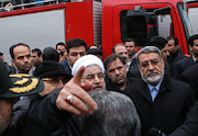 حضور روحانی و وزیر راه وشهرسازی  در محل حادثه ساختمان پلاسکو