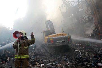 بررسی کارآمدی مدیریتشهری در حادثه تاسفآور پلاسکو/ آیا ۱۴ بار تذكر الزام قانونی داشته است؟/ لزوم چارهاندیشی برای بحران در نظام مدیریتشهری پلاسکو