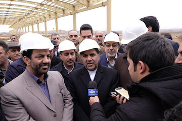 انجام بيش از ۹۸ درصد عمليات زيرسازی راهآهن غرب كشور/ تحقق شهرسازی ریلپایه و ایجاد حمل و نقل تركیبی در استان کرمانشاه/ اتصال نهایی خطآهن كرمانشاه به ریل عراق/ كرمانشاه در آستانه اتفاقات بزرگی قرار دارد آخوندی درجمع