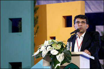 توجه به مسکن متناسب در منشور حقوق شهروندی رییس جمهور/ ظرفیت زیستی در توسعه فناوری مورد توجه باشد/ فراهمآوردن امکانات زیست سالم برای شهروندان جزو مسئولیتهای حاکمیتی است محمد شکرچی زاده