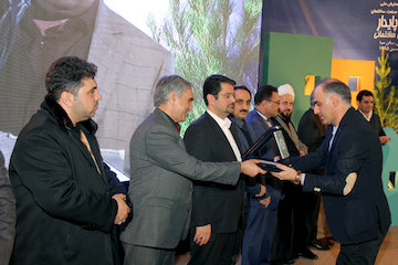 تجلیل از برترینهای چهارمین همایش فنآوریهای نوین صنعت ساختمان اختتامیه