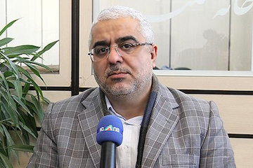 مخالف هر ۳ استیضاح هستم/ این استیضاحها بیشتر بهانهگیری مجلس است/ چرا در این مقطع به یک باره سه وزیر استیضاح شوند؟/ وزارت راه ۵۲ هزار پرسنل دارد و  باید این روزها وزیر داشته باشد غلامعلی جعفرزاده ایمن آبادی