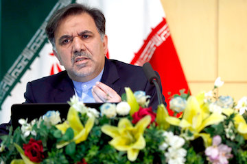 برنامهريزی برای سرمایهگذاری ۲۸ هزار میلیاردی در حمل و نقل ریلی/ تلاش برای تامین ۶۰۰۰ واگن در برنامه ششم توسعه/ رشد ۳ برابری سرمایهگذاری حمل و نقل ریلی طی یک سال/ دستيابی به ركورد ريلگذاری روزانه ۳.۵ کیلومتر عباس آخوندی