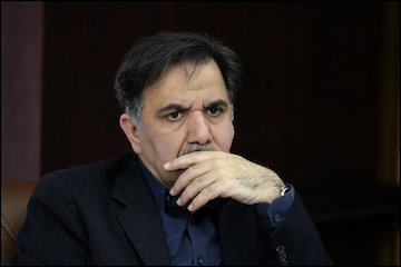 نان به نرخ حاشیهنشینی عباس آخوندی