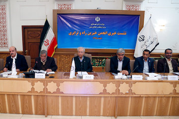 اجرای ۲۰ پروژه راهسازی با مشارکت خیرین/ برخورداری۹۲ درصد روستانشینان از راه روستایی/ هدفگذاری برای احداث ۳۲ هزار کیلومتر راه روستایی در برنامه ششم توسعه نشست خبری