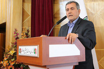 تعداد دوربینهای هوشمند جادهای تا پایان سال به ۱۴۰۰ دستگاه میرسد/ نصب سامانه توزین در حال حرکت برای کنترل بارهای محوری غیرمجاز/ پایانه مرزی جلفا؛ حلقه اتصال آذربایجان و جلفا به ترکیه و گرجستان داود کشاورزیان