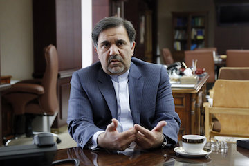 تشریح دلایل ایجاد و رفع رکود در بازار مسکن/ بجای پیشروی در حاشیه شهرها، روی بافتهای شهری تمرکز کردیم/ برنامهریزی برای جذب ۸۰ میلیون مسافر فرودگاه دوبی به سمت فرودگاه امام عباس آخوندی