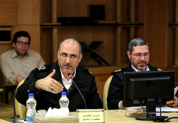 کاهش ۸درصدی تلفات رانندگی برونشهری نوروزی نسبت به سال قبل/ تاکید بر تاثیر مثبت دوربینهای ثبت تخلف سرعت و سامانه سپهتن/ آشکارسازی نقاط حادثهخیز با تلاش سازمان راهداری برگزاری اولین جلسه کمیسیون ایمنی راه ها در سال جدید با حضور وزیر راه و شهرسازی