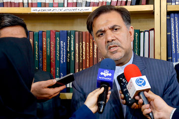 تشریح سیاستهای وزارت راه و شهرسازی در حوزه مسکن/ بنیاد مسکن محور تامین مسکن اجتماعی برای گروههای کمدرآمد/ تلاش برای توقف مداخله دولت در امر ساخت مسکن/ ایجاد انضباط شهری و جلوگیری از شهرفروشی در ایران/ توانمندسازی ساکنان بافتهای ناکارآمد شهری درجمع