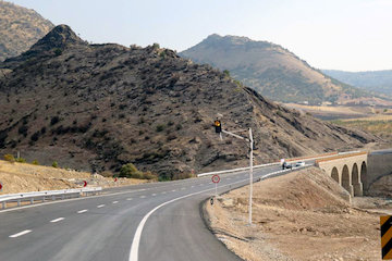 ۱۰ کیلومتر دیگر از چهارخطه محور هراز زیر بار ترافیک میرود جاده چهارخطه