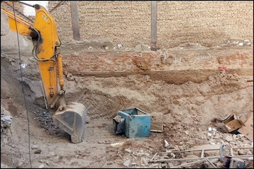 آخرین وضعیت ریزش یک ساختمان ۴ طبقه در تهران و خروج ۴۰ نفر/ جستوجوها برای یافتن یک فرد زیر آوار گودبرداری