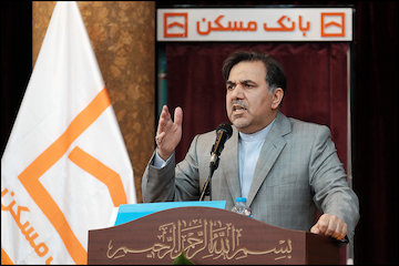 بازخوانی اصلیترین مسایل حوزه مسکن و ساختوساز در یک دهه گذشته/ جوانان، حاشیهنشینان و ساکنان بافتهای ناکارآمد متقاضیان واقعی مسکن هستند/ رشد ۱۵۰ درصدی سرمایه بانک مسکن/ تشریح دو اتفاق بسیار بزرگ در بخش مسکن عباس آخوندی