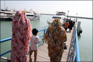 ترابری مسافر در بنادر قشم از ۶.۶ میلیون نفر سفر گذشت بندر قشم