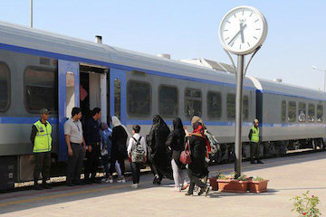 گردشگرانی از ۱۱ كشور جهان، اول مهرماه با قطار گردشگری به ايران میآيند قطار گردشگري گرگان-اسكله تركمن