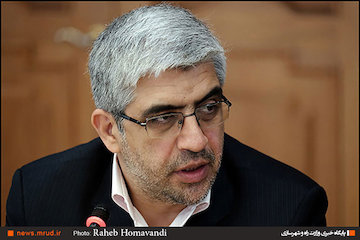 ظرفیت بالای شبکه راه روستایی برای تحقق جهش تولید/ ساخت ۶۰۰ کیلومتر آزادراه تا پایان سال در کشور/ توسعه شبکه ریلی با دو خطه شدن برخی از گلوگاههای مهم/ دستیابی به اهداف حوزه حمل و نقل در گرو تامین مالی پروژههای عمرانی سید حسین میرشفیع