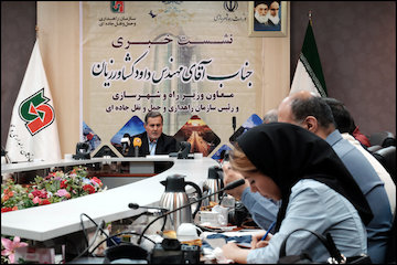 سیاست سازمان راهداری تقویت شرکتهای دانش بنیان است/ توجه به تفکر سیستمی موجب افزایش تولید و ایجاد ثروت در کشور شد/ توافق با سازمان برنامه برای تهاتر بدهی سازمان و پیمانکاران نشست خبری