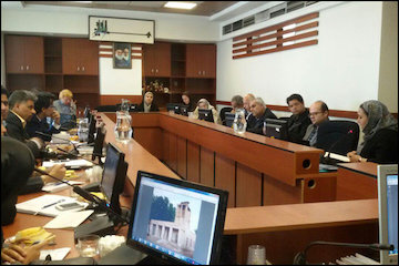 بررسی طرح ویژه بندر کنگ با رویکرد ثبتجهانی و توسعه گردشگریدریایی/ تاکید بر پیادهمحوری در معابر بافتتاریخی شهر جلسه