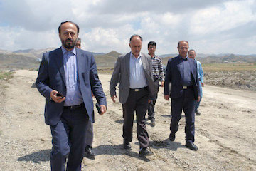 بازدید مدیر کل راه و شهرسازی خراسان شمالی از راههای روستایی شهرستان بجنورد و شیروان بازدید