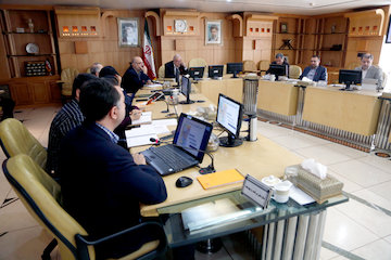 بررسی میزان تقاضای کالاهای دریا بُرد، شرایط کلان ترانزیت کشور و محدودیتهای حمل کالاهای دخانی جلسه