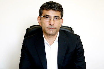 تمدید عضویت رئیس مرکز تحقیقات راه، مسکن و شهرسازی در شورایعالی فنی امور زیربنایی حمل و نقل محمد شکرچی زاده