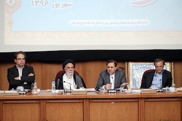 ایران در جهان در حوزههای مختلف اقتصادی حق انتخاب دارد/ توسعه وقتی روی میدهد که سهمی در بازار جهانی داشته باشیم/ نمیتوانیم دور کشور دیوار بکشیم/ مبادلات اقتصادی در روابط تمدنی استحکام پیدا میکند جلسه