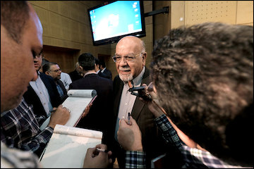 اظهار امیدواری نسبت به پایداری قرارداد خرید ایرباس/ نوسازی نظام قدیمی مدیریت راهآهن با کمک دو شرکت آلمانی/ تلاش وزارت راه در دسترسی رایگان شهروندان  به اطلاعات مناقصهها اصغر فخریه کاشان