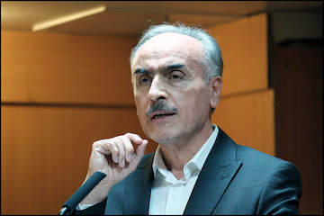 ساخت آزاد راه محور اهواز - چذابه در دستور کار وزارت راه و شهرسازی است محسن نریمان