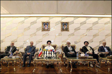 ابراز رضایتمندی نماینده ولیفقیه از عملکرد فرودگاه امام در اعزام و پذیرش حجاج/ ورود ۱۵ هزار و ۴۳۱ حاجی به شهر فرودگاهی امام خمینی مراسم