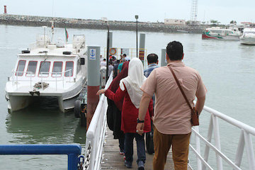 ملزم به ارائه خدمات مسافری دریایی در ایام تعطیل هستیم بندر شهیدباهنر
