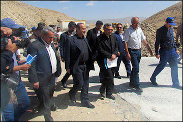 بازدید استاندار ایلام از پروژههای راهسازی ایلام- مهران بازدید