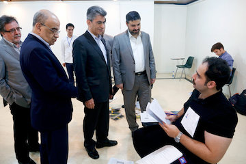 بازدید معاون وزیر راه وشهرسازی از برگزاری آزمون ورود به حرفه مهندسی آزمون