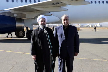 دولت، مردم و نیروهای مسلح با تمام توان درکنار آسیب دیدگان زلزله هستند/ بنیاد مسکن انقلاب اسلامی مسئول اصلی اسکان زلزله زدگان و بازسازی منازل تخریب شده بازدید