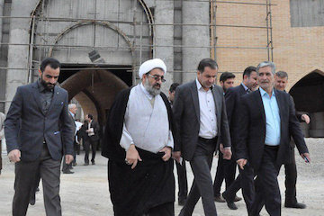 واگذاری ۱۶ هکتار زمین جهت انتقال کارگاههای مزاحم شهری در اصفهان بازدید
