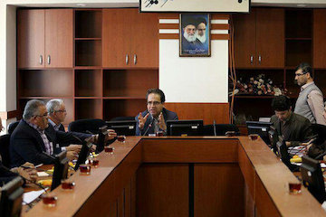 تشکیل گروه سهگانه دولت، نیروهایمحلی و انجمنهای مردمنهاد برای کمک به زلزلهزدگان کرمانشاه/ جزییات ۶ تصمیم اخذشده برای بازماندگان زلزله/ بهرهمندی از ایدههای نو و شیوههای مهندسی رایج در دنیا  نشست