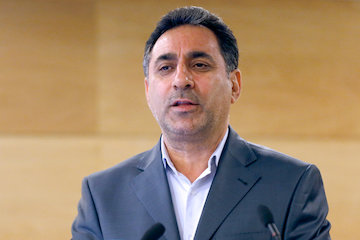 نیازمند ساخت ۱۵هزار کیلومتر بزرگراه و آزادراه  در کشور هستیم/ اتصال پنج استان به شبکه ریلی در سال ۹۷  خیرالله خادمی