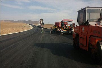 اتمام عملیات زیرسازی و آسفالت راه روستایی در شهرستان رزن استان همدان آسفالت