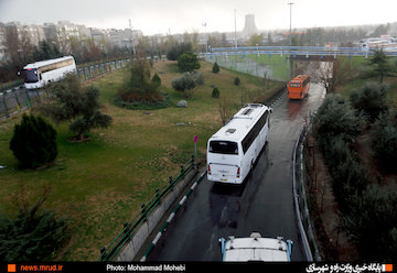 بارش پراکنده باران در برخی محورهای شمالی/ضرورت احتیاط در ترددها چند نما از پایانه غرب تهران در یک روز بارانی