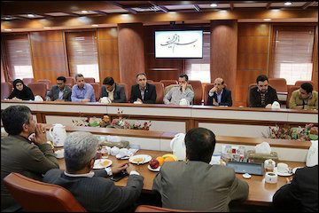 پیگیری سه جانبه برای ایجاد ریل بندر در دروازه طلایی اقتصاد ایران/ ضرورت ایجاد معاونت ریلی در سازمان بنادر و دفتر لجستیکی در راه آهن جلسه