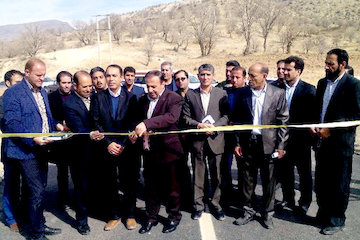 بهرهبرداری از پروژه راهسازی و آسفالت راه روستایی در شهرستان ملکشاهی استان ایلام افتتاح