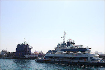 حجم ترابری مسافران از طريق بندر كيش دو برابر شد/ خدماترسانی به بیش از ۴۰۰ هزار گردشگر دریایی کیش