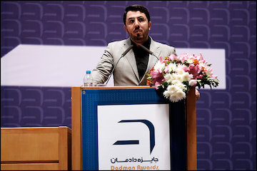 نمایش توانمندهای مهندسی راه و شهرسازی و فعالان اقتصادی در همایش جایزه دادمان/ معرفی اثربخشی اقدامات چندساله  پیمانکاران و مهندسان راه و شهرسازی هادی دادمان