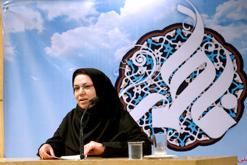 به دنبال یک برنامهریزی برای ارتقاء جایگاه زنان در حوزههای مدیریتی هستیم مونا عرفانیان