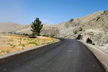 آسفالت ۲۵ کیلومتر از راههای روستایی در شهرستان مانه و سملقان خراسان شمالی راه روستایی