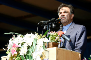 ایجاد ۹۰۰ هزار صندلی در ناوگان عمومی جادهای برای نوروز۹۷/ استقرار ۱۲۰۰ اکیپ راهداری در ۶۷۴ راهدارخانه/ تاکید بر توجه رانندگان برای حفظ جان خود و سرنشینان خودرو عباس آخوندی