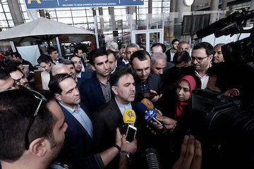 افزایش ۱۴ درصدی ظرفیت فرودگاه امامخمینی نسبت به سال گذشته/ تلاش برای افتتاح ترمینال سلام در تابستان ۹۷ آخوندي درجمع فرودگاه امام